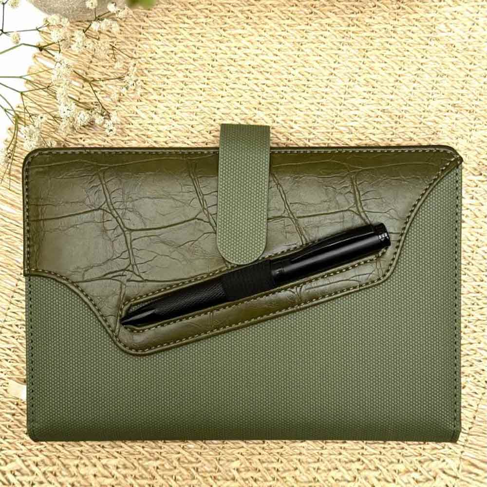 سررسید مگنتی جلد چرم 1405 آداک - قطع اروپایی و رقعی